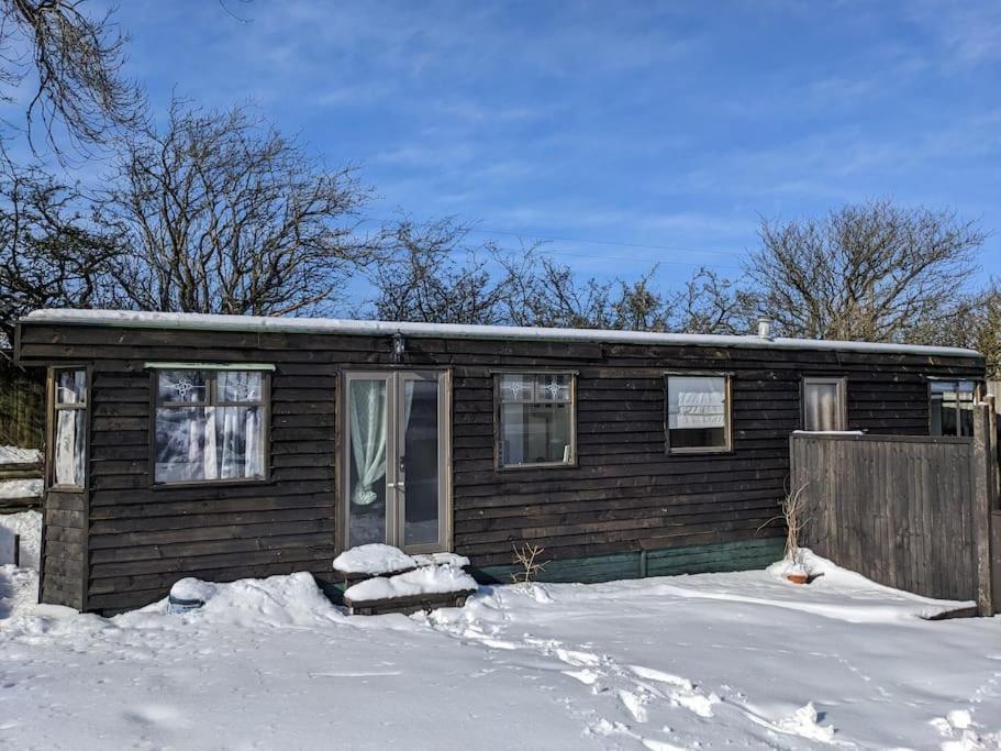 Ferny Roost Cabin. Wrexham Exteriér fotografie